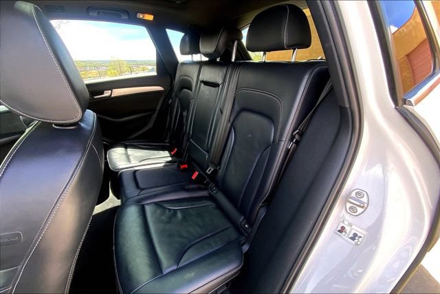 Used 2016 Audi SQ5 Premium Plus w/ Technology Package AWD/4WD image 18