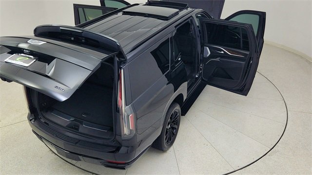 Used 2023 Cadillac Escalade ESV Sport Platinum w/ LPO, ONYX Package image 96