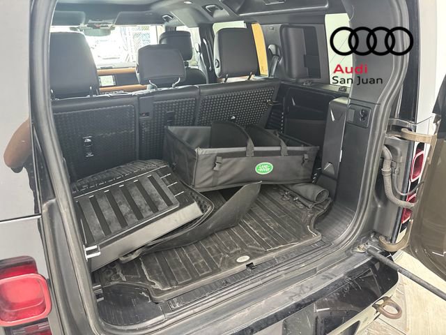 Used 2023 Land Rover Defender 110 X-Dynamic SE image 15