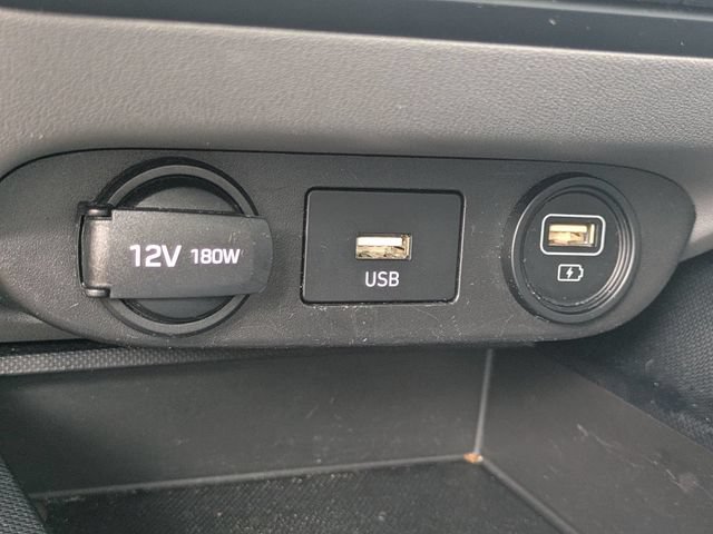 Used 2021 Hyundai Elantra SEL FWD image 22