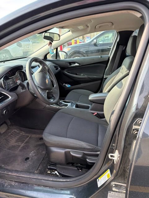 Used 2017 Chevrolet Cruze LT FWD image 8