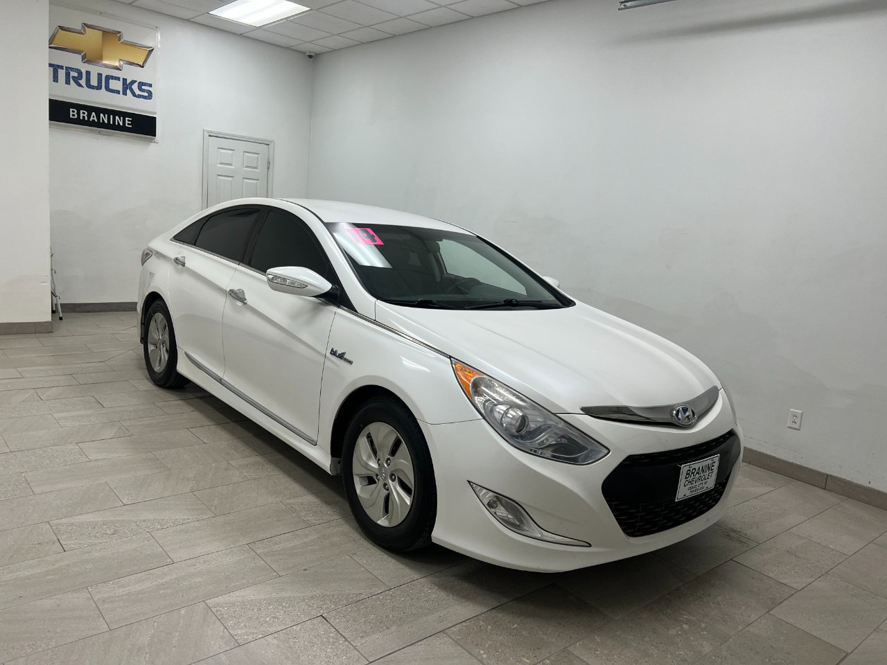 Used 2014 Hyundai Sonata Hybrid image 3