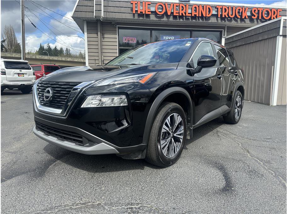 Used 2023 Nissan Rogue SV image 1