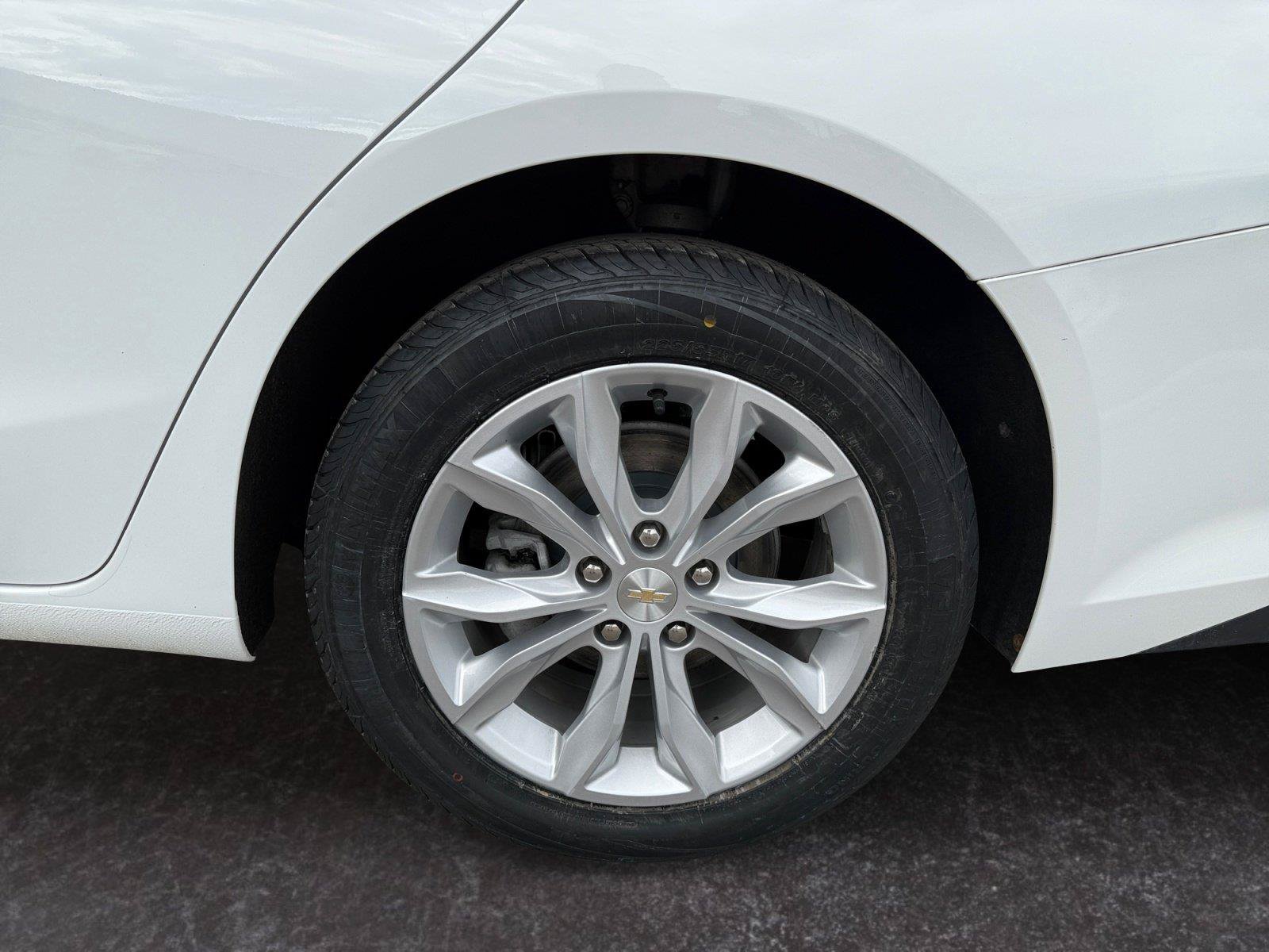 Used 2024 Chevrolet Malibu LT FWD image 25