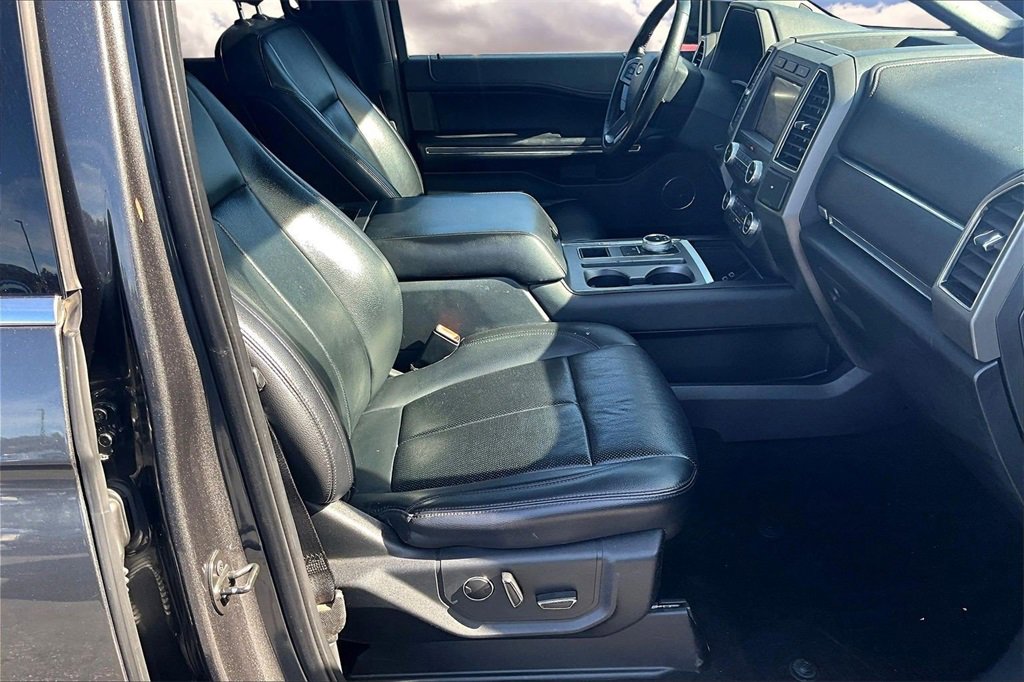 Used 2019 Ford Expedition Max XLT w/ Equipment Group 202A image 30