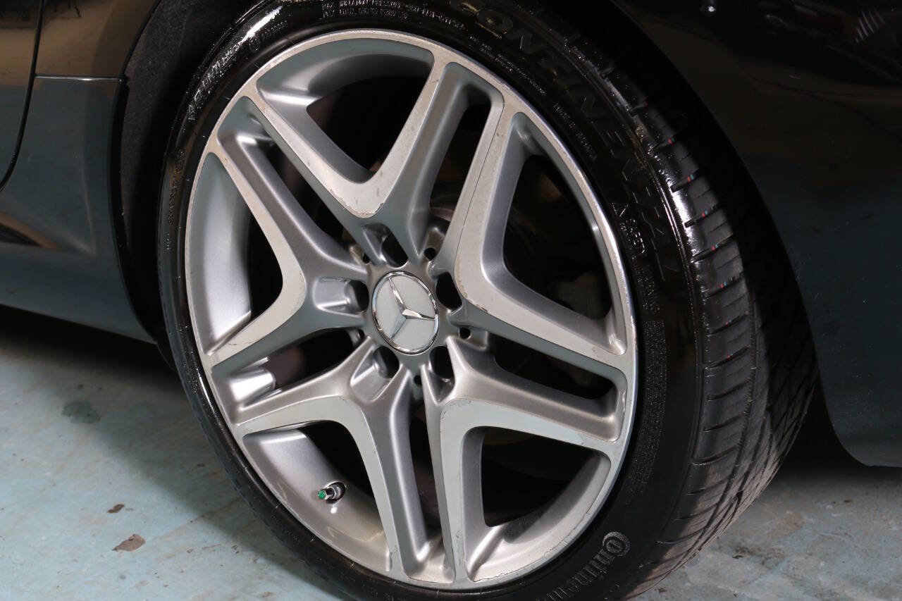 Used 2014 Mercedes-Benz SLK 250 w/ Premium Package image 29