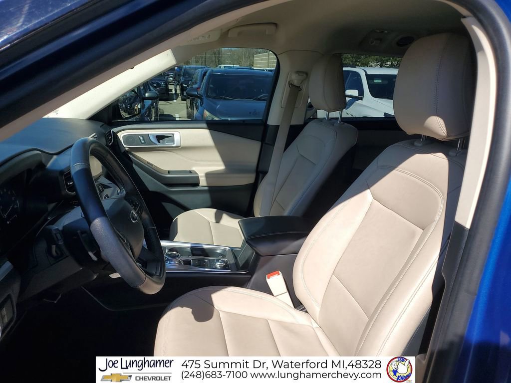 Used 2020 Ford Explorer XLT w/ Equipment Group 202A AWD/4WD image 20