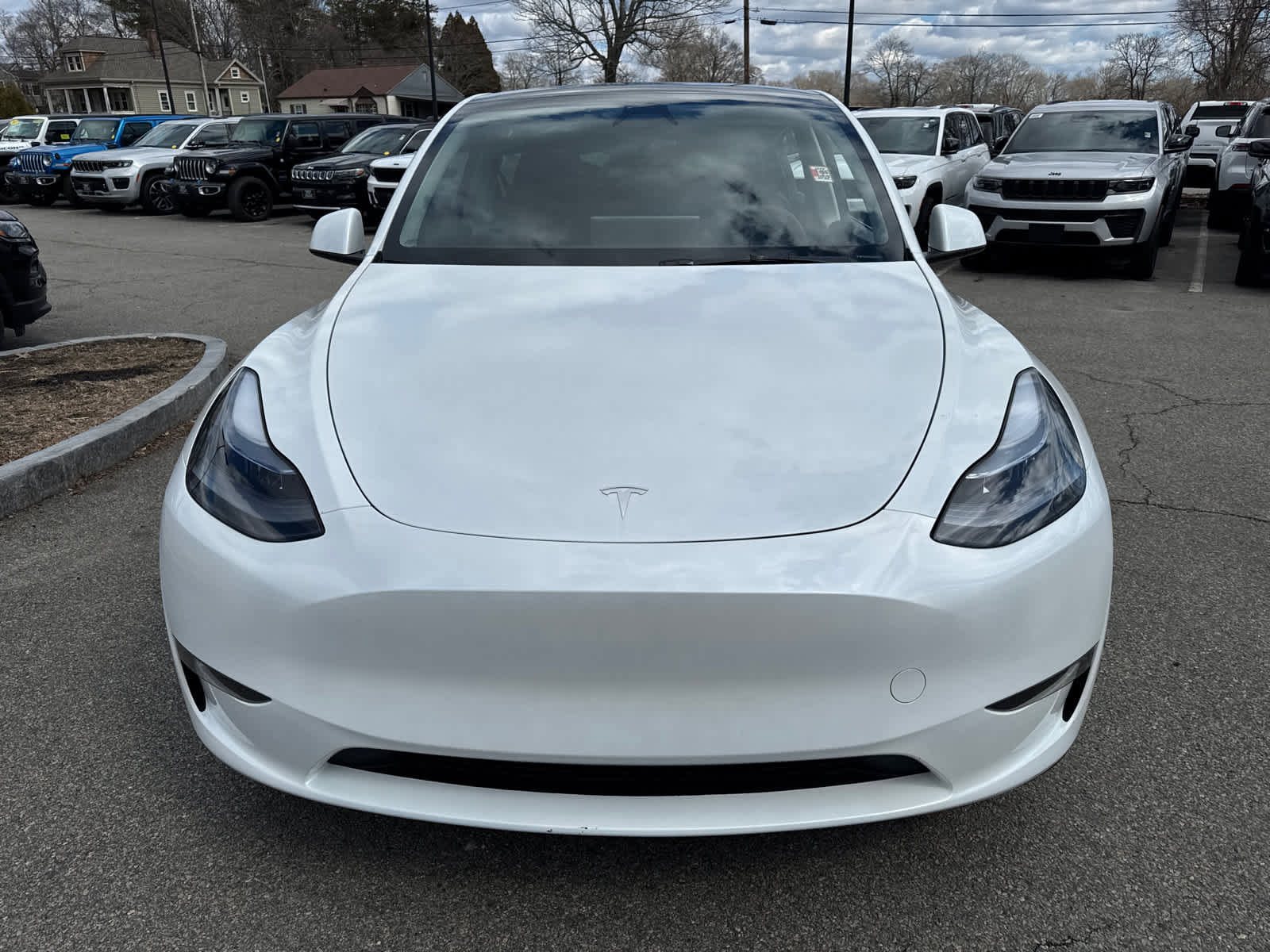 Used 2025 Tesla Model Y Performance image 9