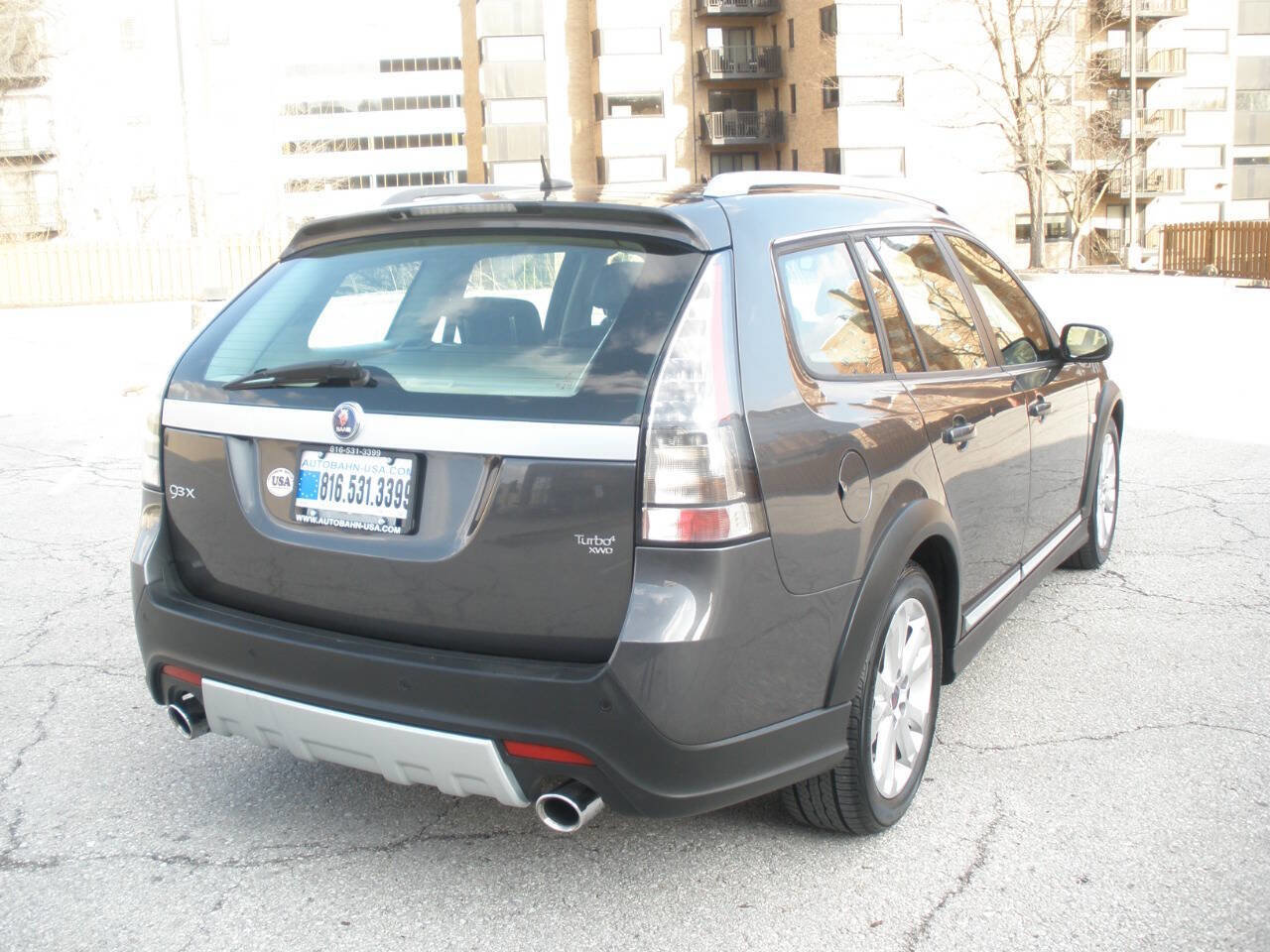 Used 2011 Saab 9-3 X image 10