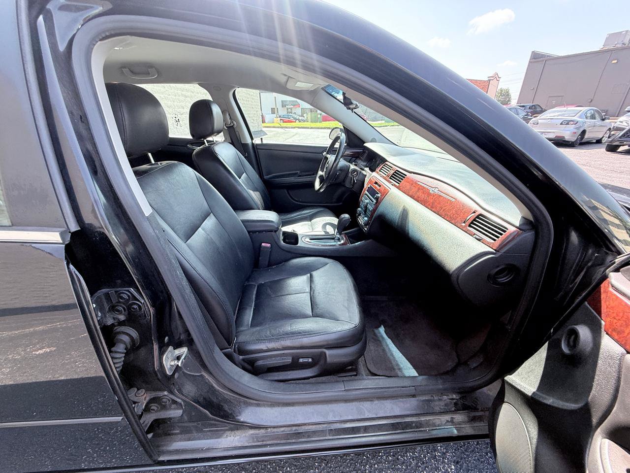 Used 2007 Chevrolet Impala LT FWD image 11