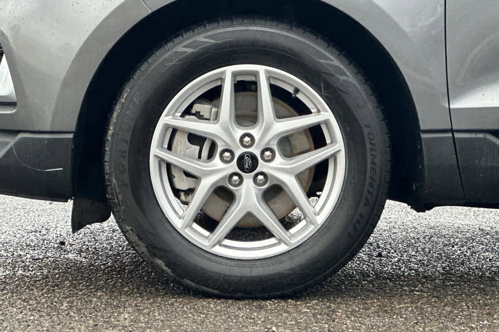 Certified 2024 Ford Edge SEL image 27