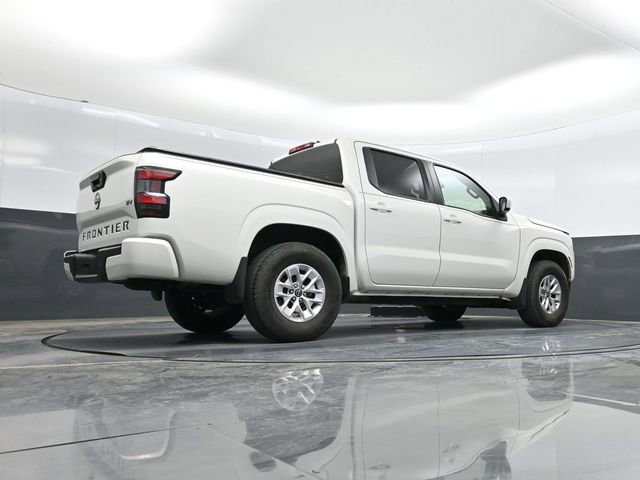 Used 2024 Nissan Frontier SV w/ Technology Package image 42