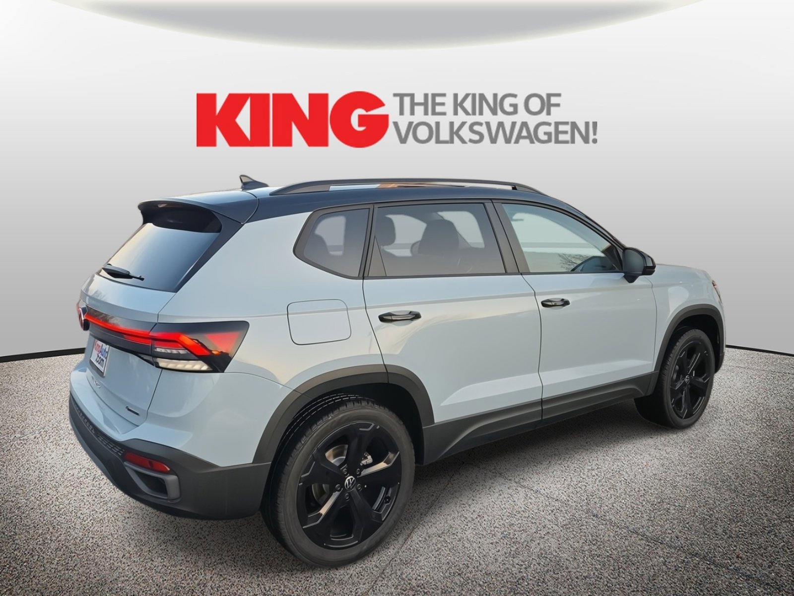 New 2026 Volkswagen Taos SE AWD/4WD image 3