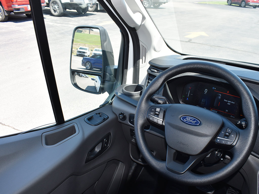 New 2026 Ford Transit 250 148 Medium Roof RWD image 18