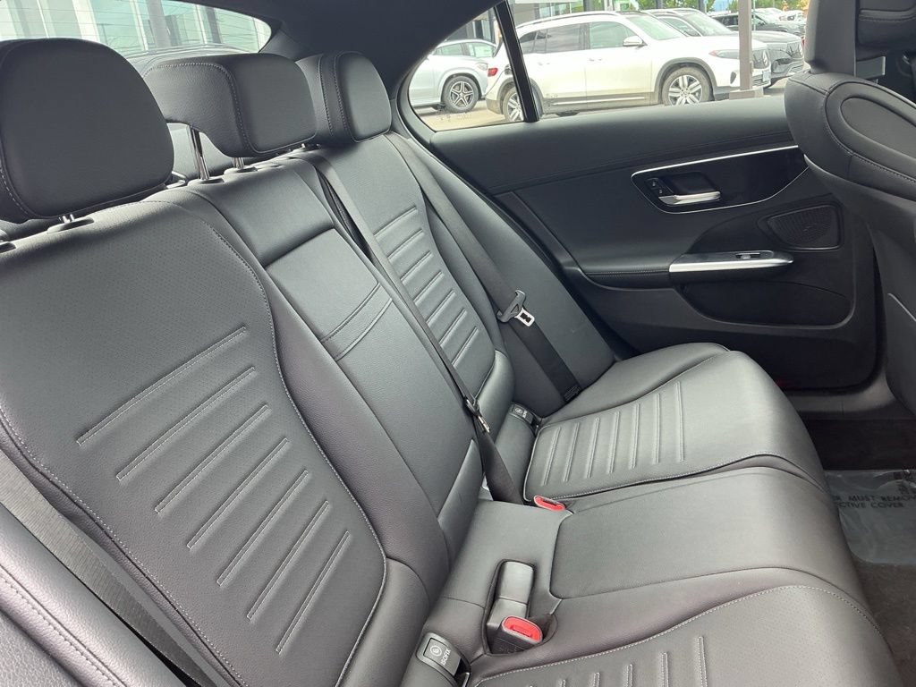 Used 2025 Mercedes-Benz C 300 4MATIC Sedan image 19