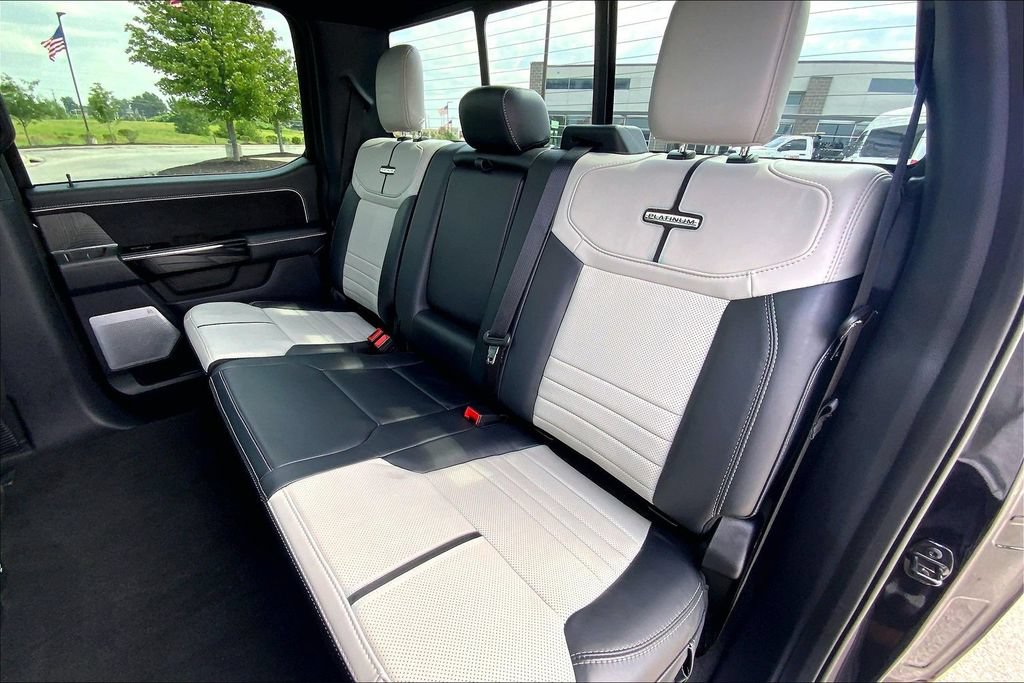 Used 2023 Ford F150 Lightning Platinum AWD/4WD image 26