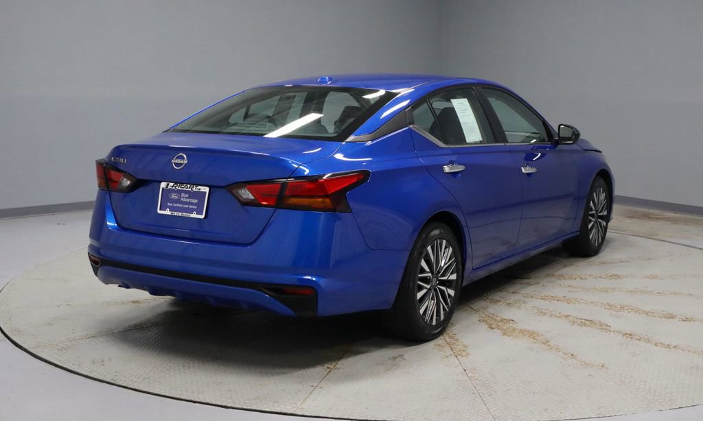 Used 2025 Nissan Altima 2.5 SV FWD image 10