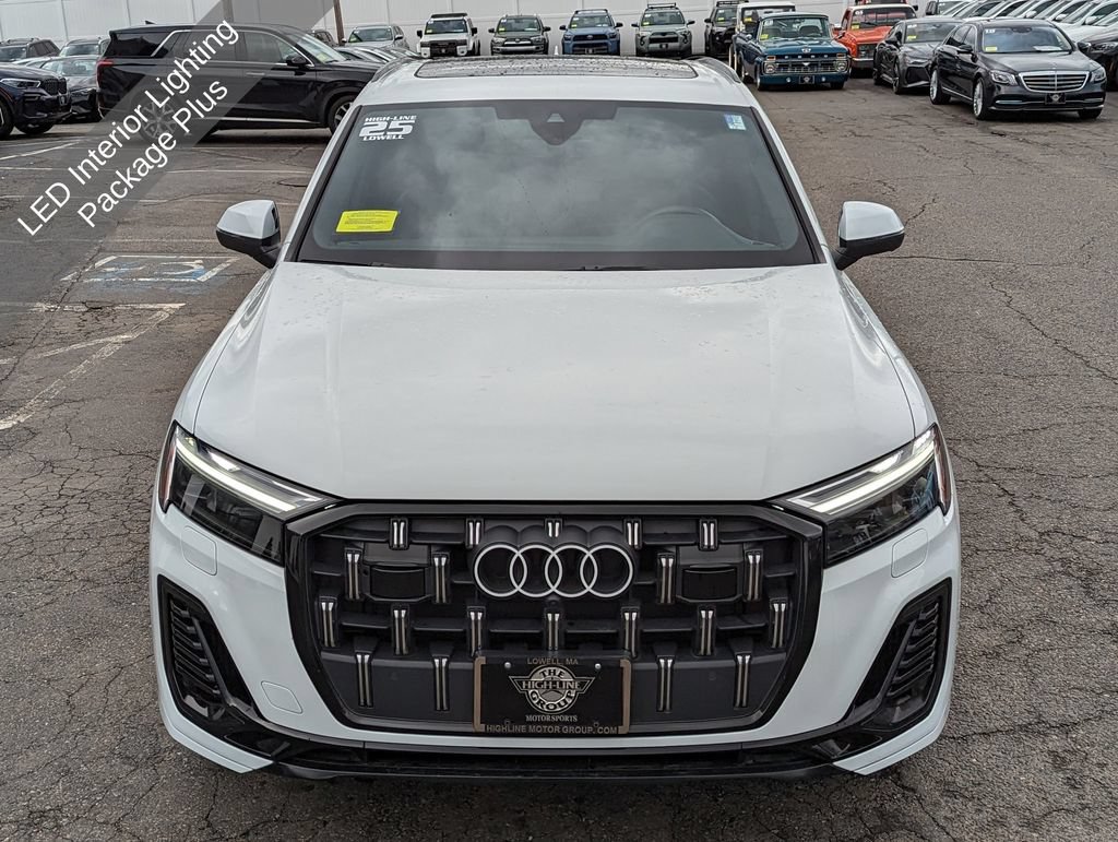 Used 2025 Audi Q7 3.0T Premium Plus AWD/4WD image 3