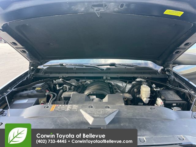 Used 2018 Chevrolet Silverado 1500 Custom w/ Custom Value Package AWD/4WD image 18