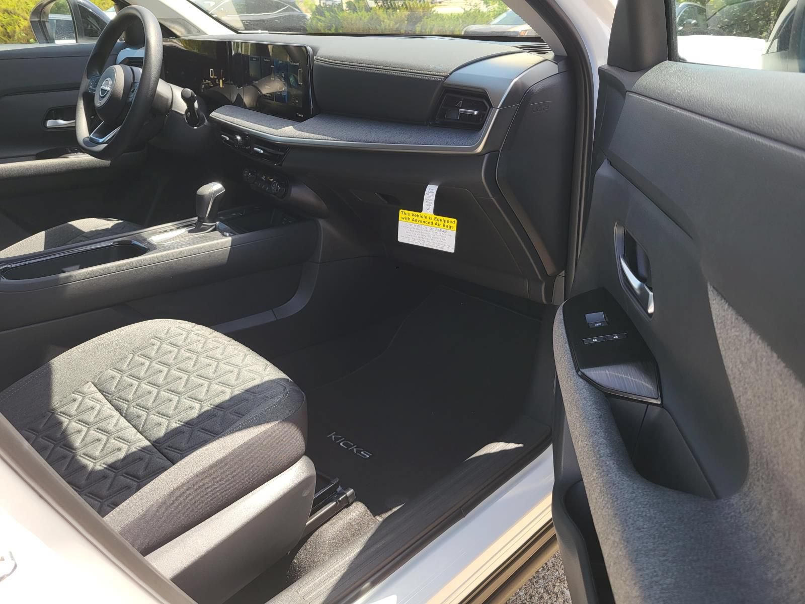New 2026 Nissan Kicks SV w/ Cold Weather Package FWD image 10