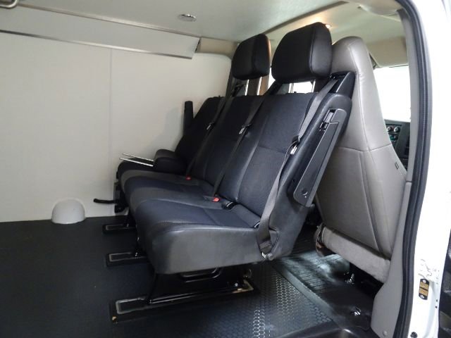 Used 2017 Chevrolet Express 2500 Extended image 18