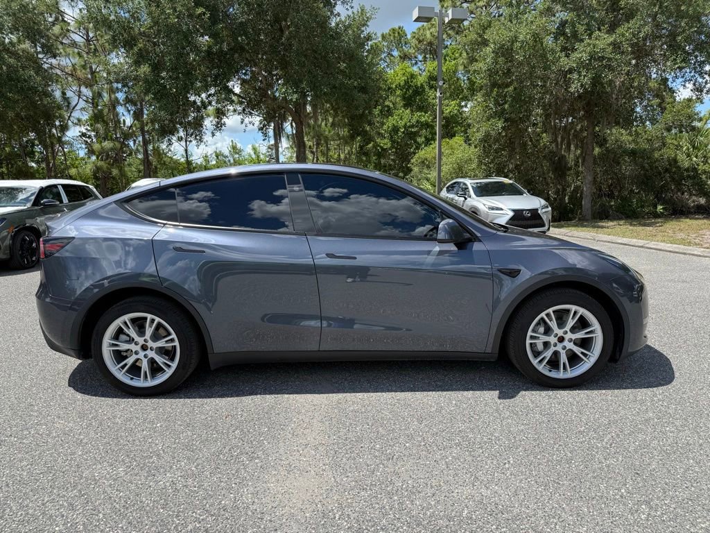 Used 2023 Tesla Model Y Long Range AWD/4WD image 8