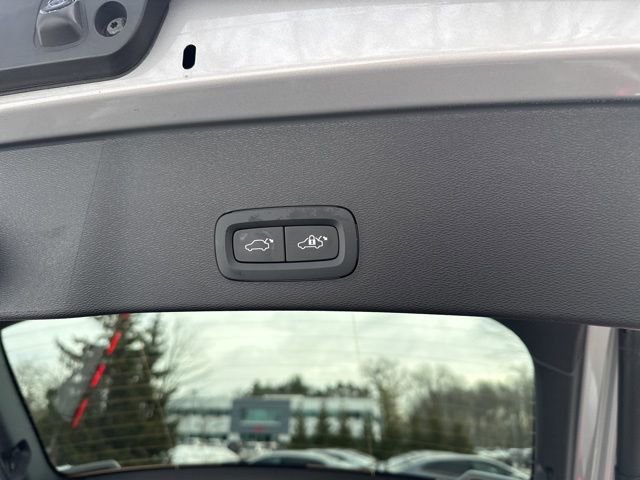 Certified 2023 Volvo C40 P8 Recharge Ultimate w/ Protection Package Premier image 35