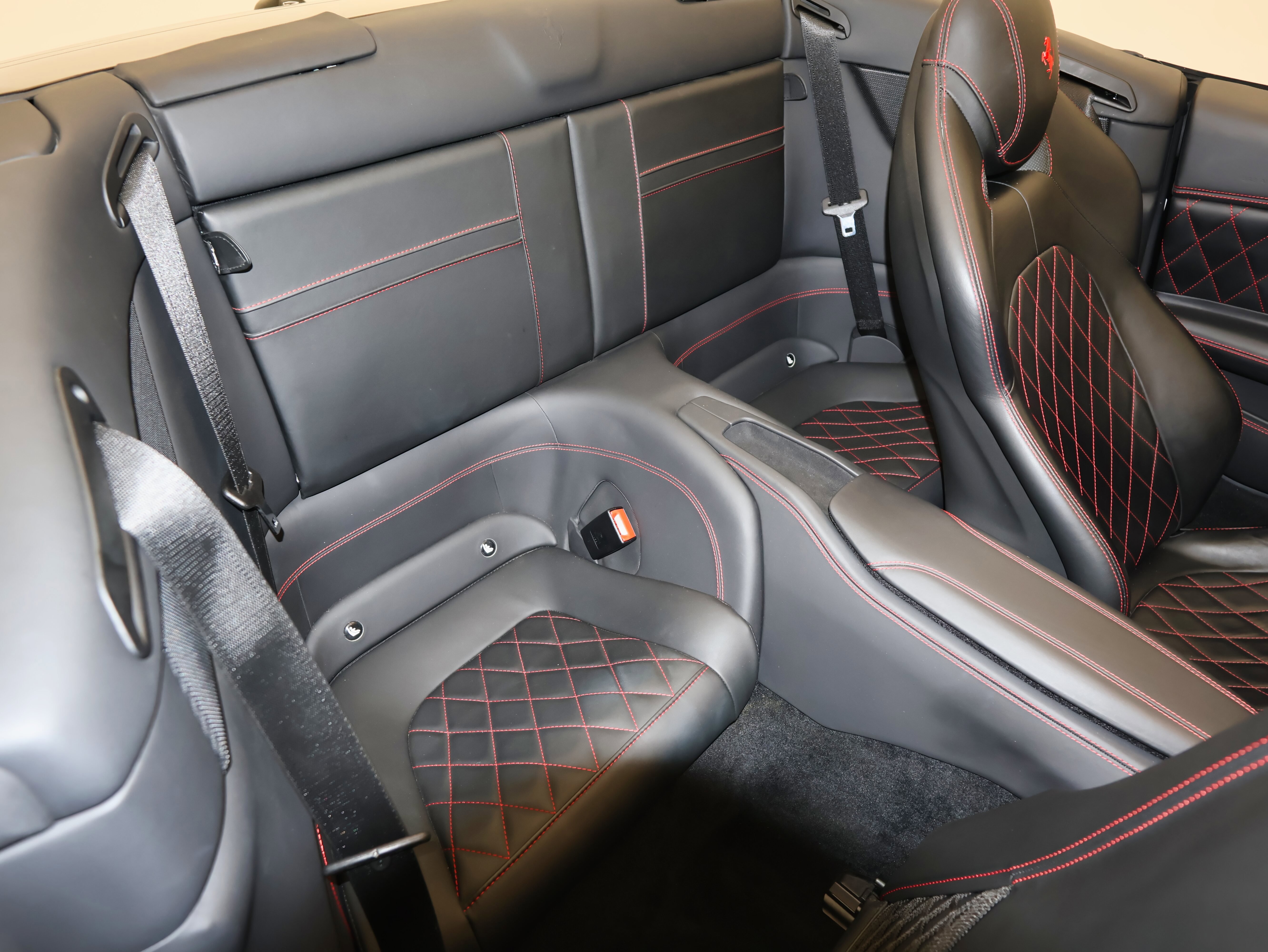 Used 2017 Ferrari California T image 44