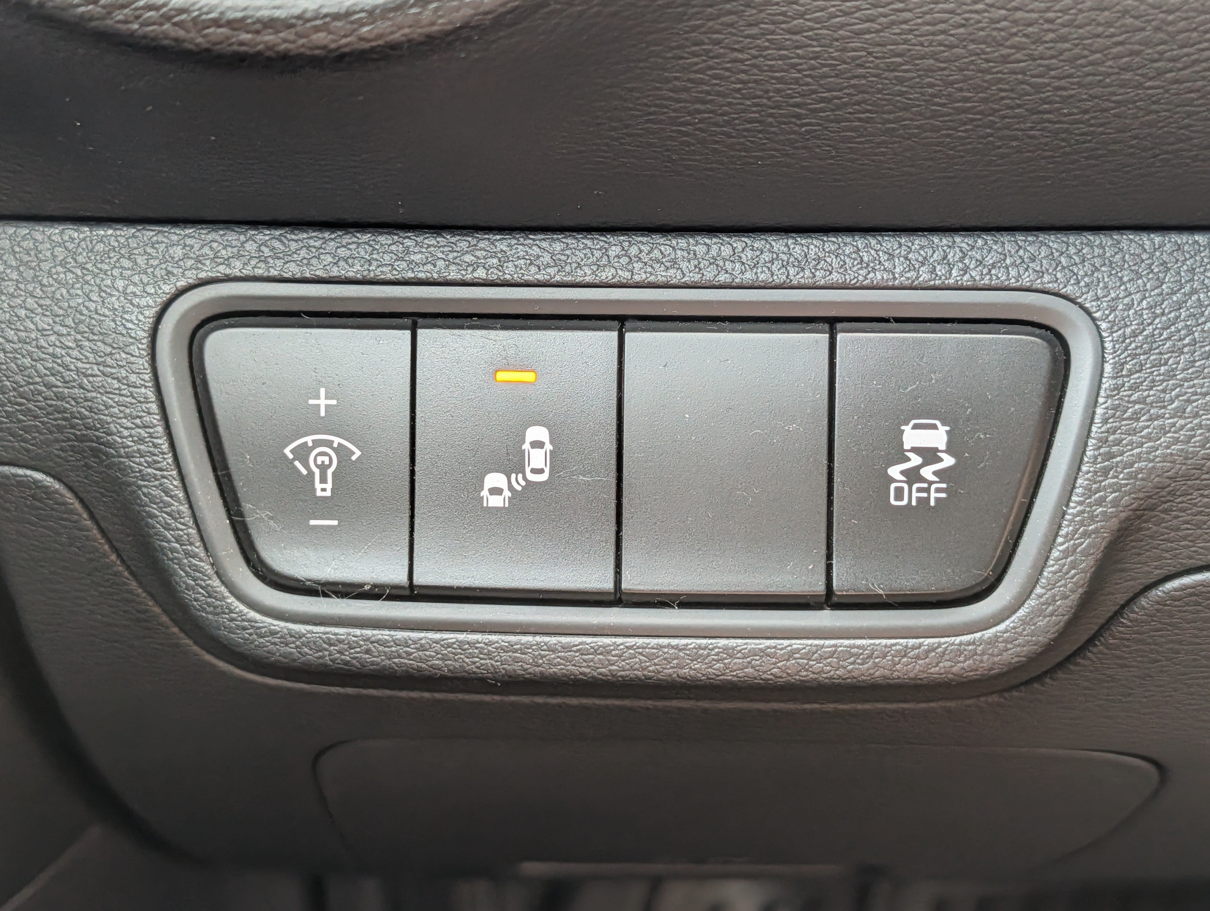 Certified 2024 Kia Forte LXS w/ LXS Technology Package FWD image 26