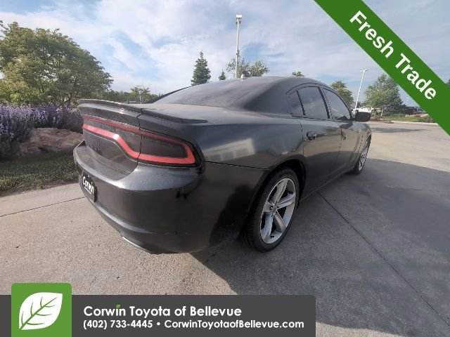 Used 2016 Dodge Charger R/T RWD image 3