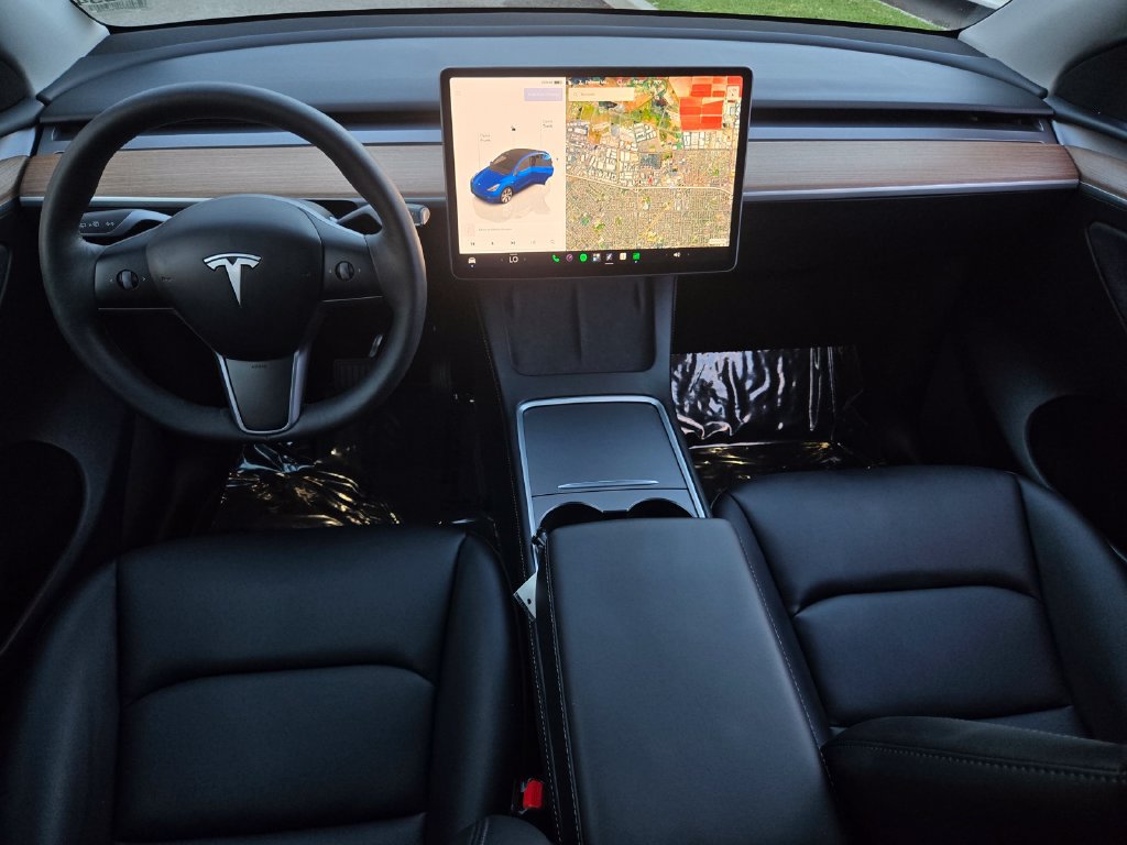 Used 2024 Tesla Model Y Long Range AWD/4WD image 14