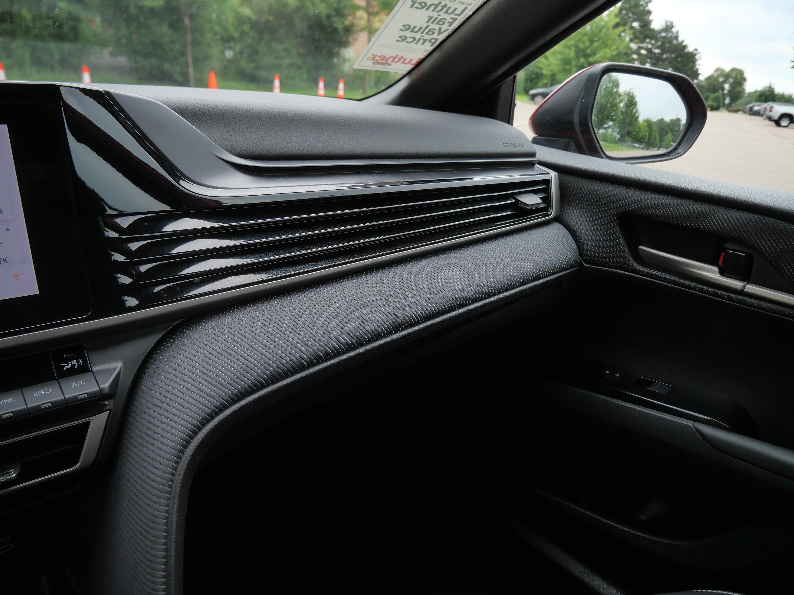 Certified 2025 Toyota Camry SE FWD image 24