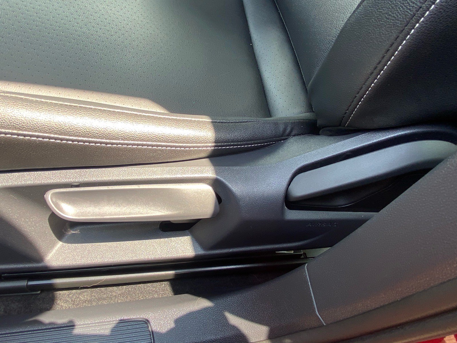 Used 2019 Volkswagen Jetta SEL FWD image 11