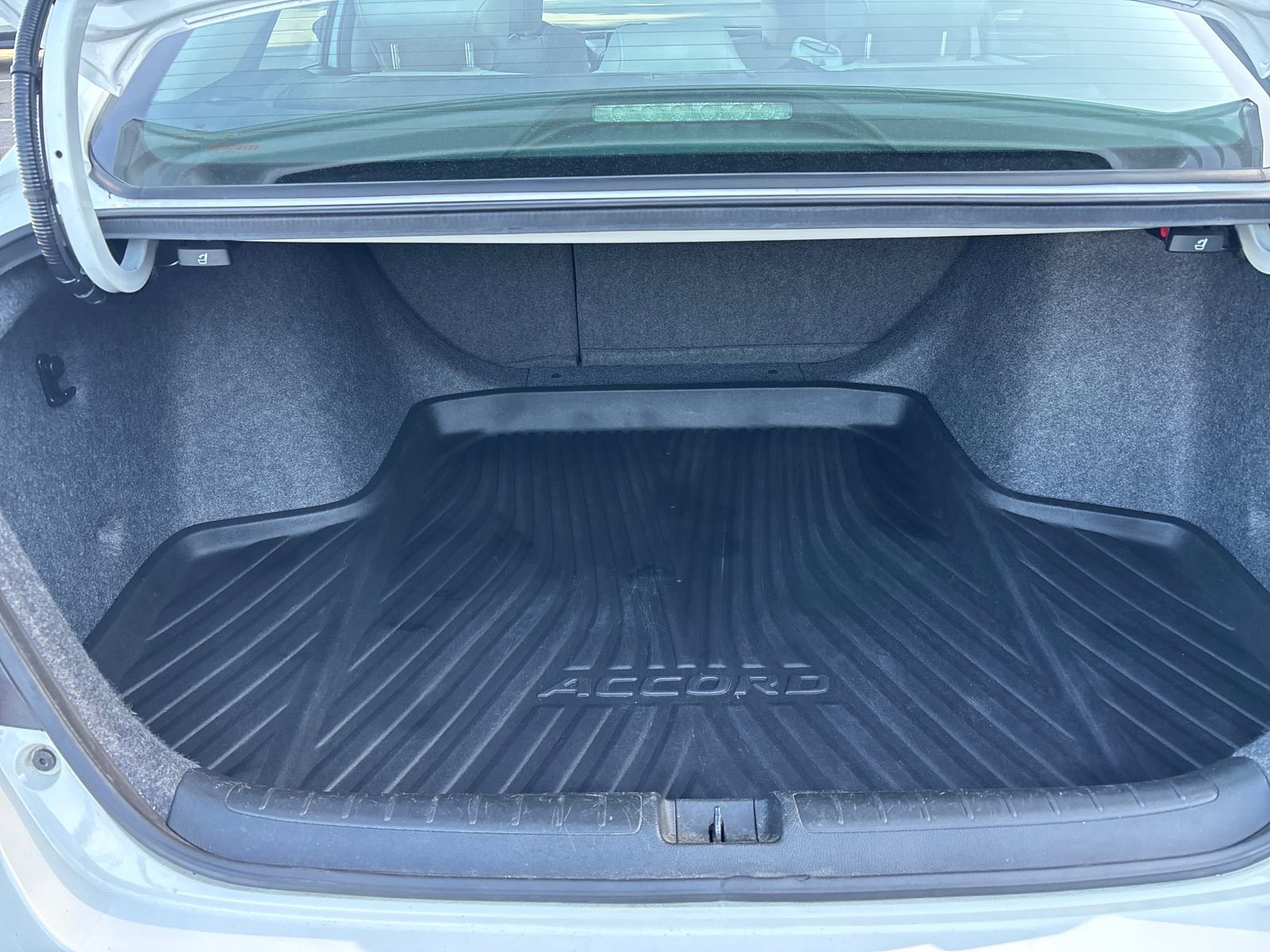 Certified 2018 Honda Accord EX-L image 12