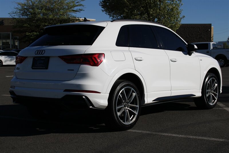 Used 2022 Audi Q3 2.0T Premium Plus w/ Premium Plus Package AWD/4WD image 7