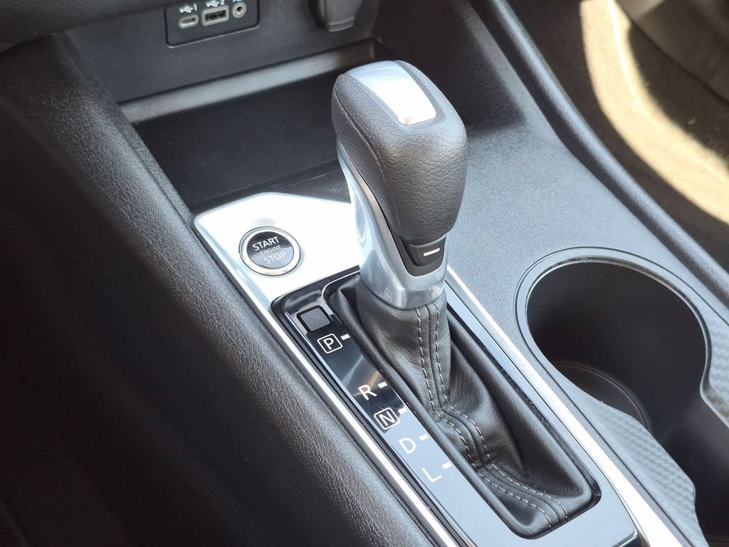 Used 2025 Nissan Altima 2.5 SV FWD image 19