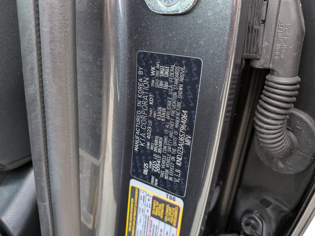Certified 2025 Kia Soul LX w/ LX Technology Package FWD image 36