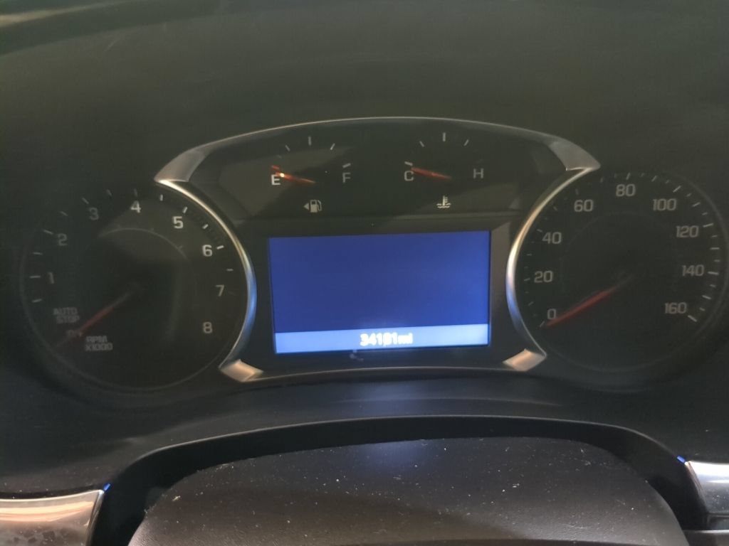 Used 2023 Chevrolet Traverse LT FWD image 13