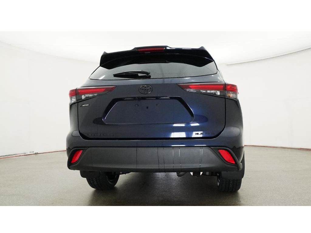 New 2026 Toyota Highlander XLE AWD/4WD image 23