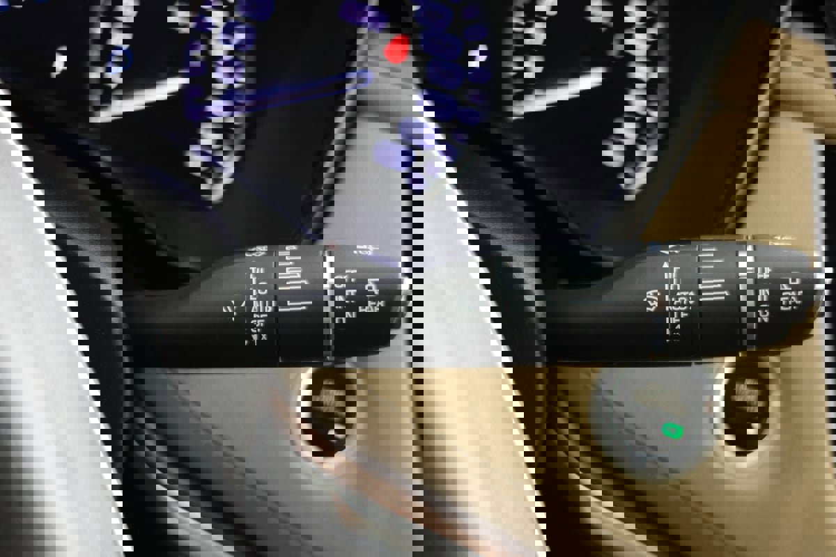 Used 2017 Cadillac XT5 Platinum image 25