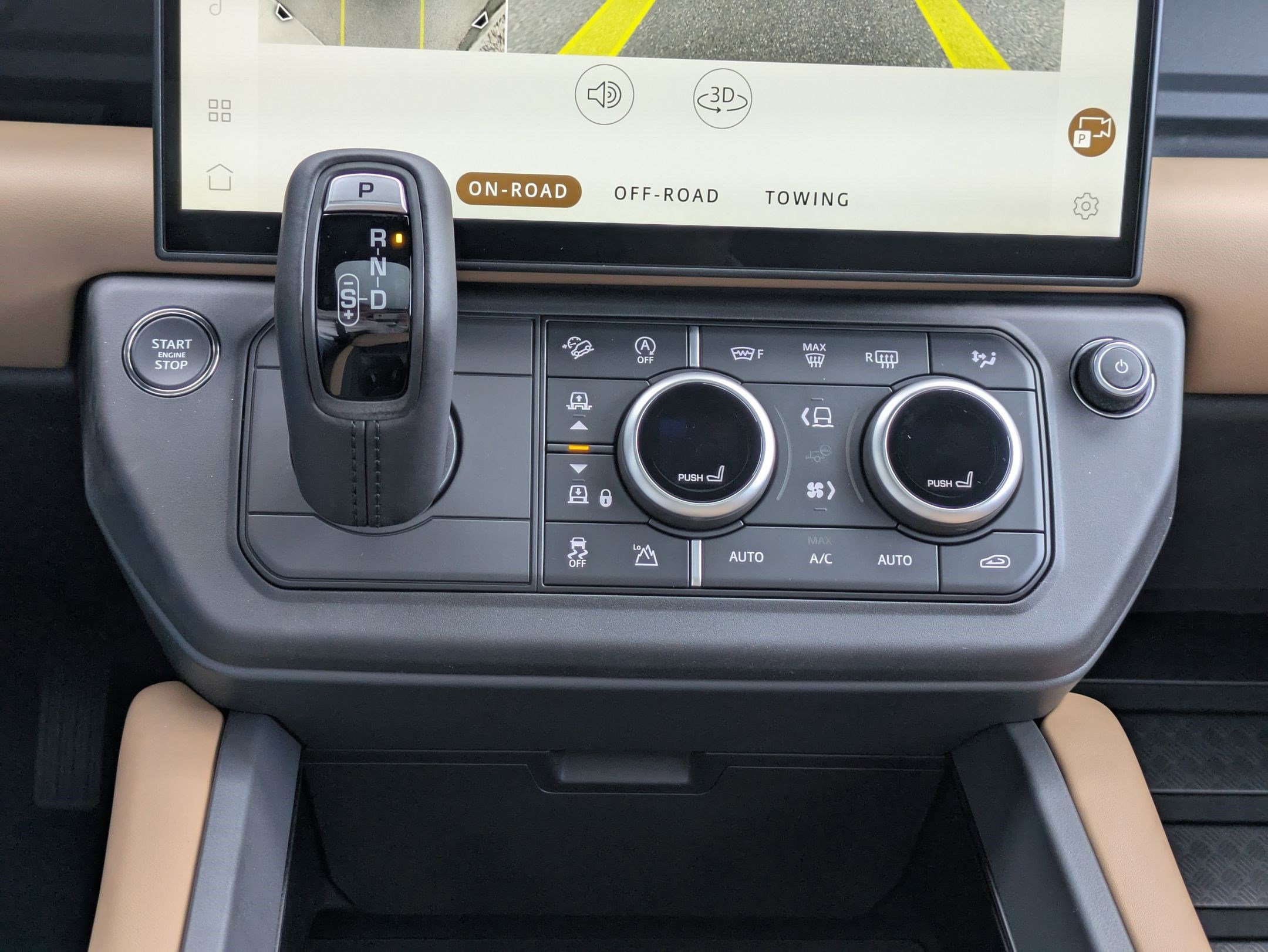 New 2026 Land Rover Defender 130 X-Dynamic SE AWD/4WD image 23
