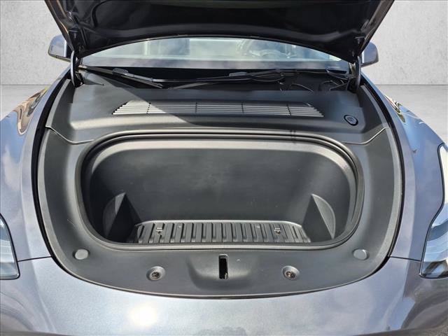 Used 2021 Tesla Model Y Long Range AWD/4WD image 25