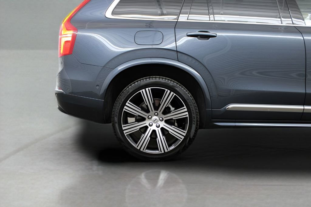 Certified 2024 Volvo XC90 T8 Plus w/ Protection Package image 43