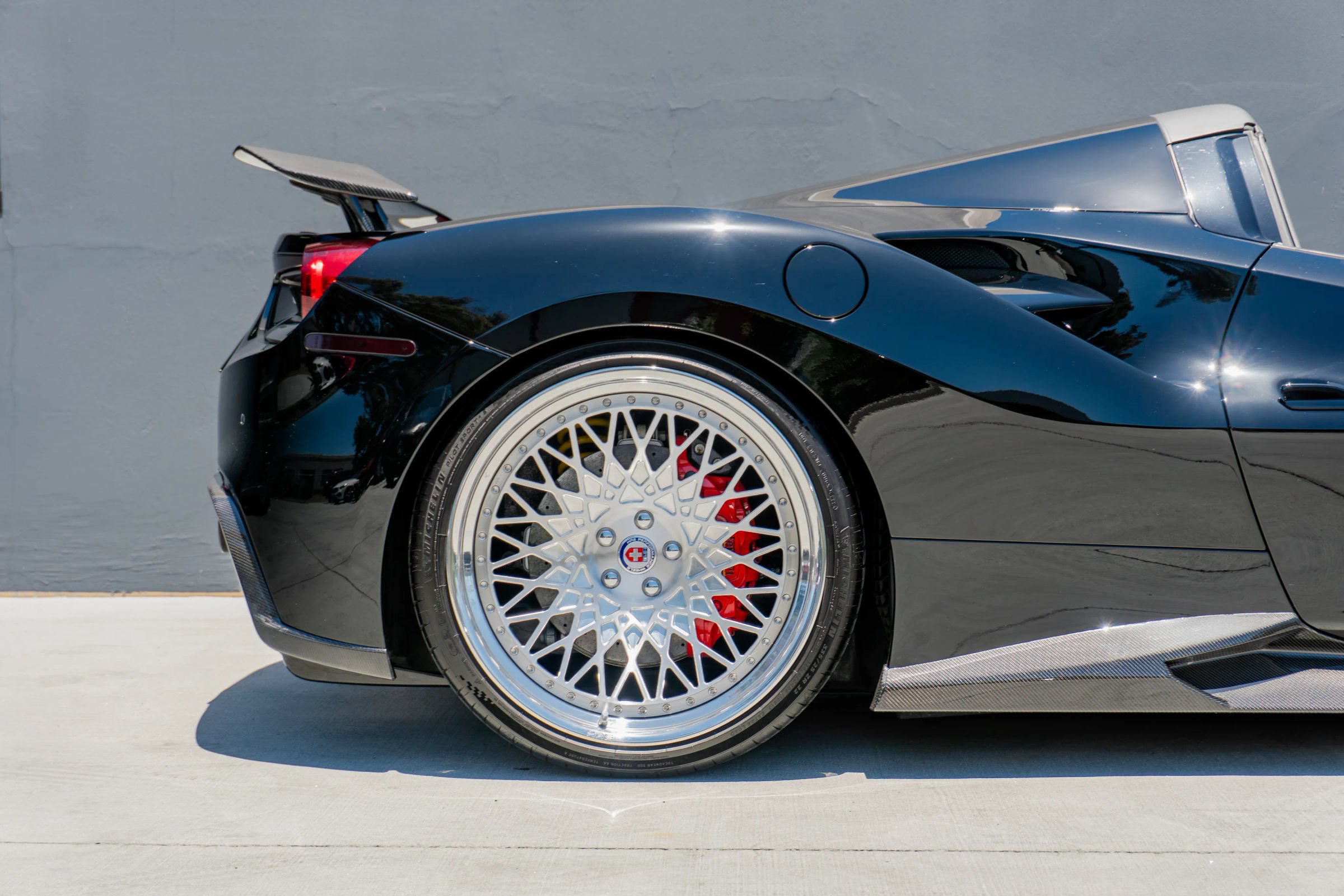 Used 2018 Ferrari 488 Spider RWD image 35