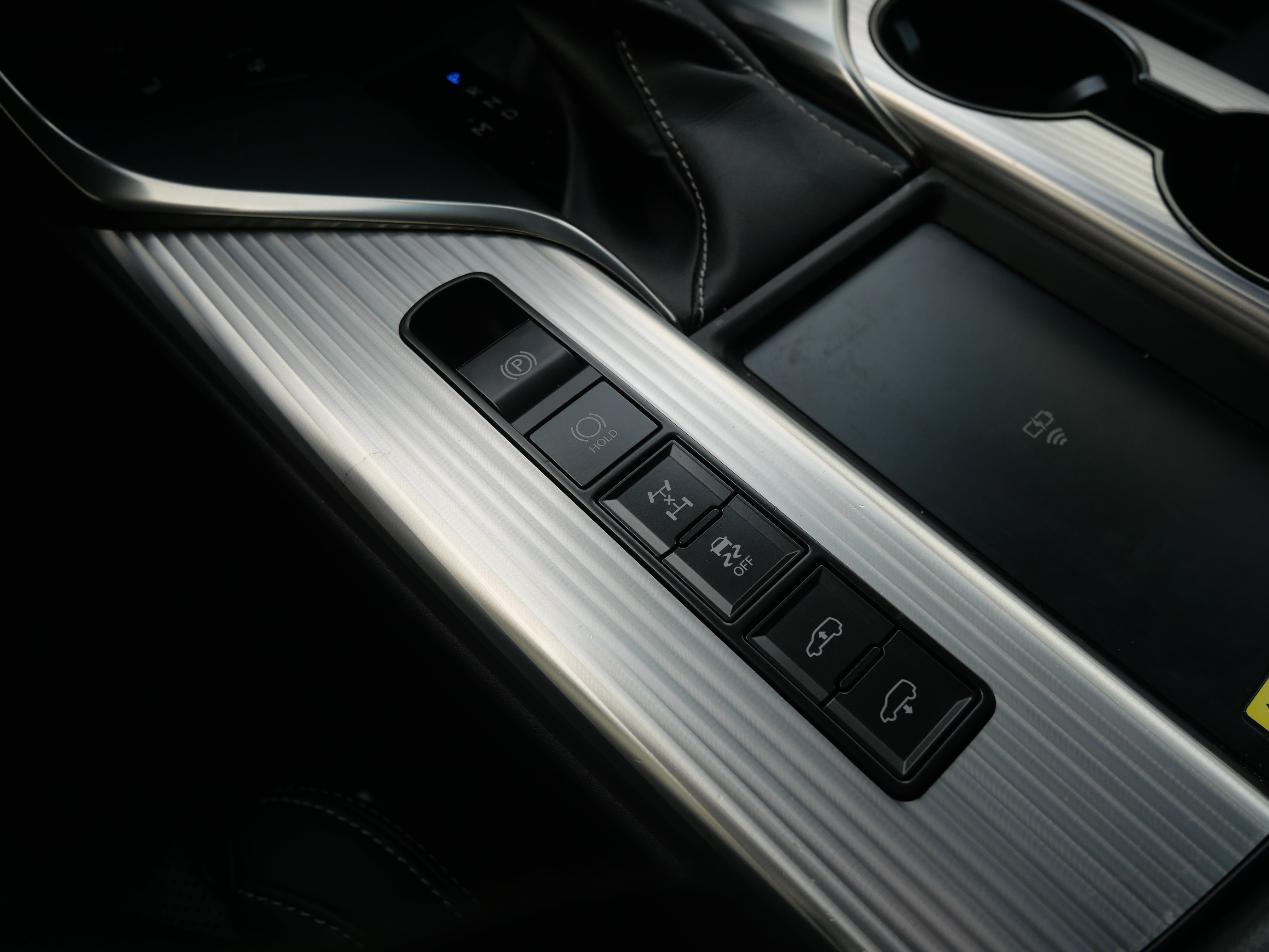 Used 2023 Lexus LX 600 F Sport image 32