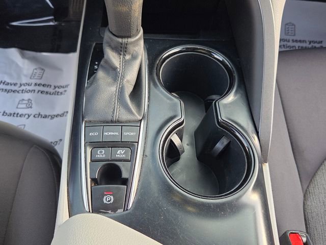 Used 2020 Toyota Camry LE w/ Sunroof Package FWD image 18