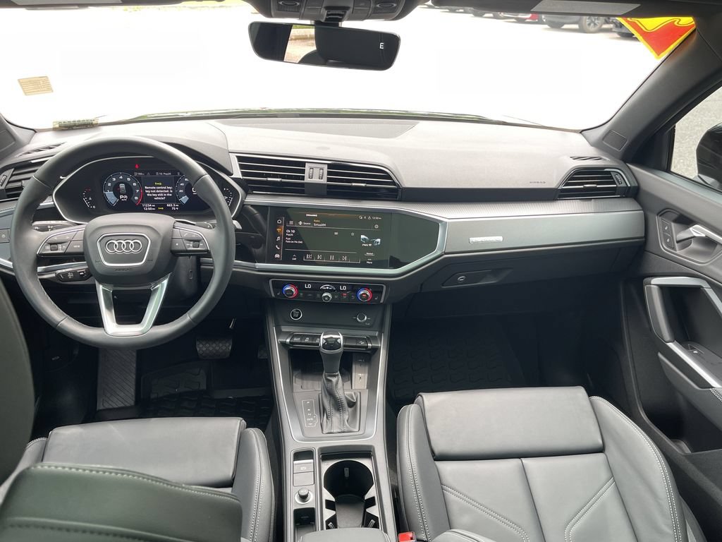Used 2025 Audi Q3 2.0T Premium AWD/4WD image 19