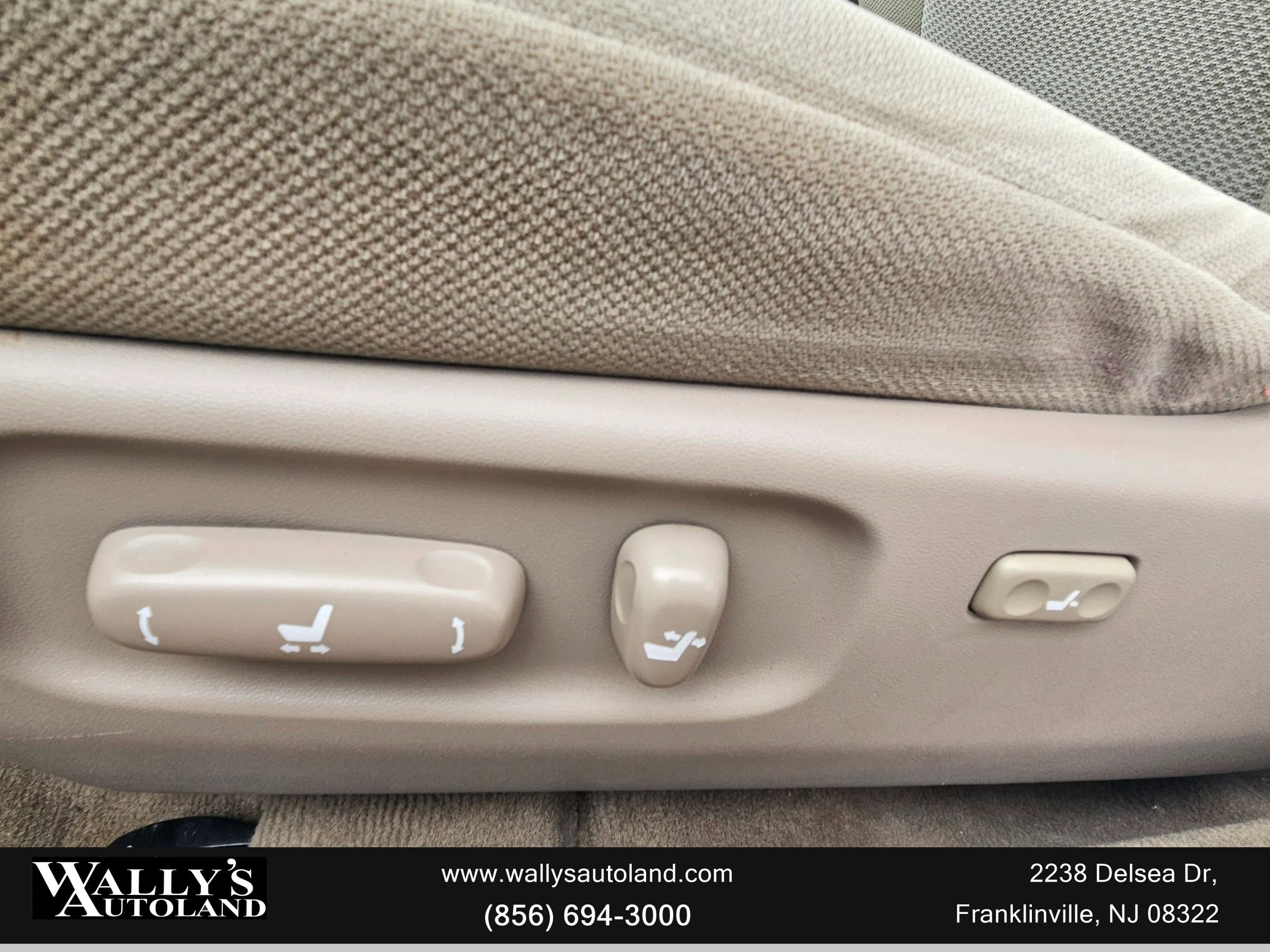 Used 2005 Toyota Camry SE FWD image 22