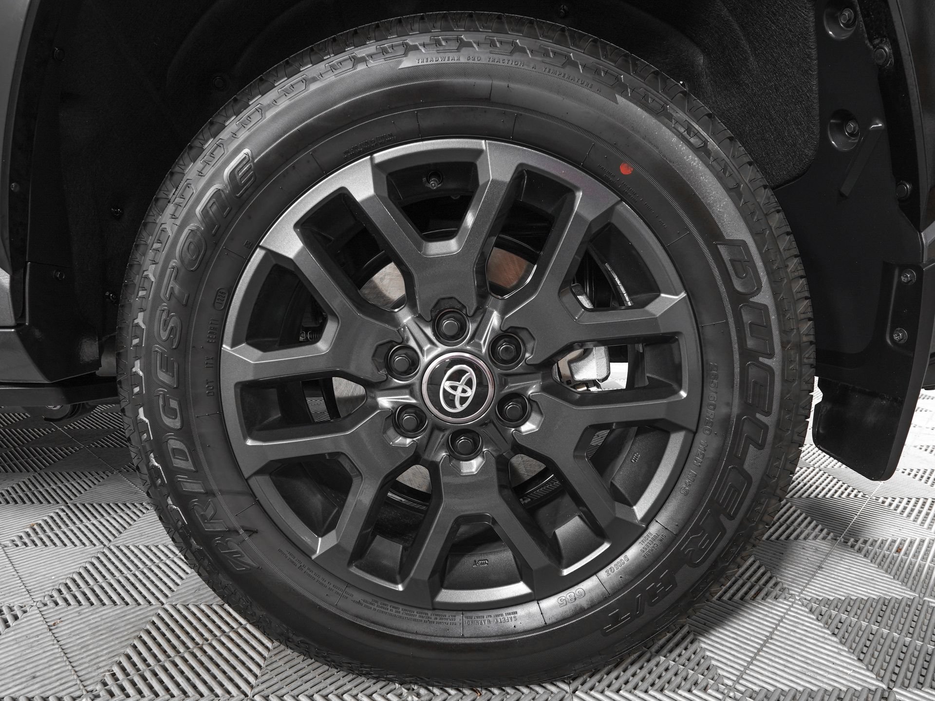 Used 2026 Toyota Sequoia Platinum AWD/4WD image 36