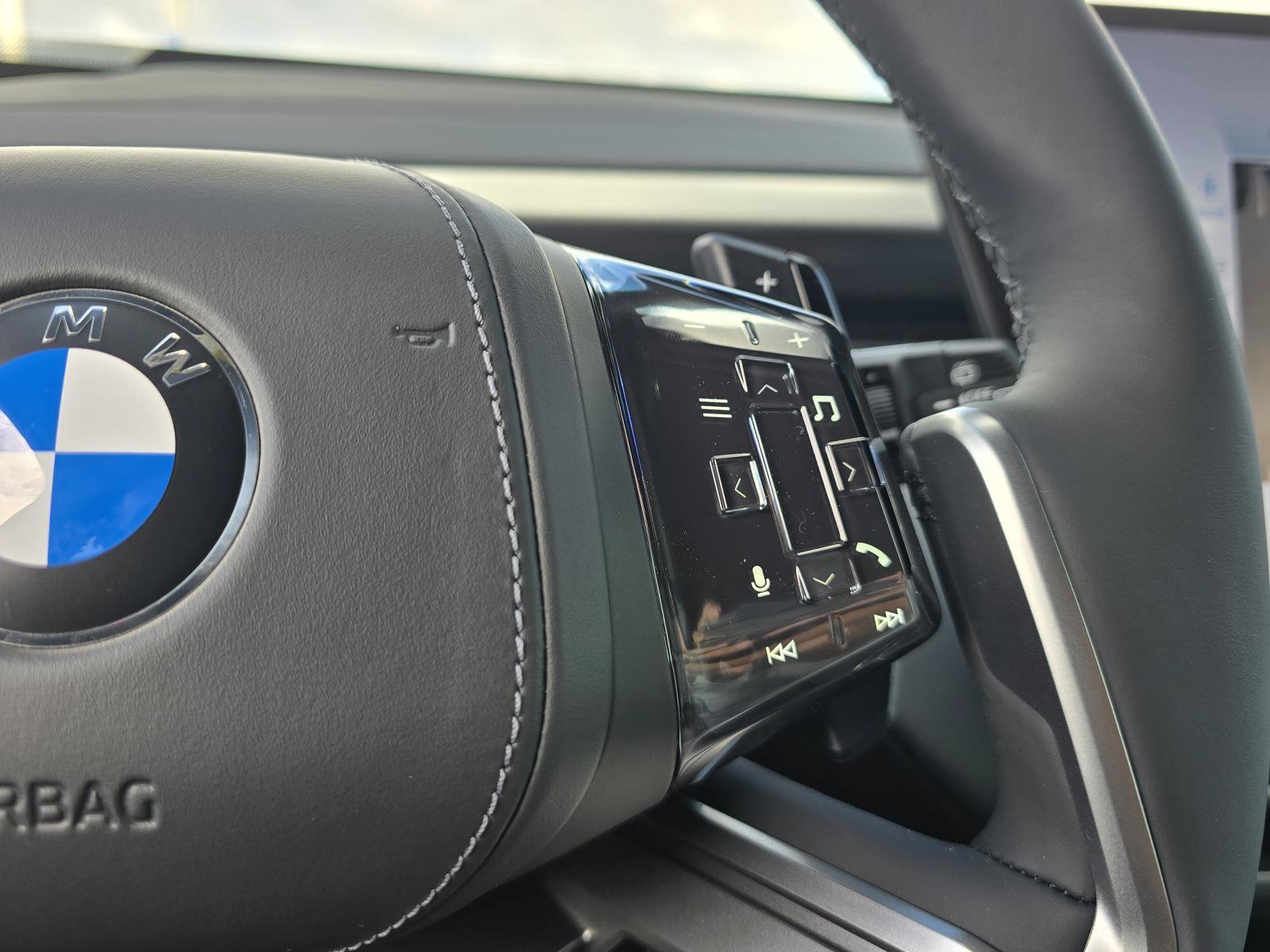New 2027 BMW X5 xDrive40i w/ M Sport Package AWD/4WD image 23